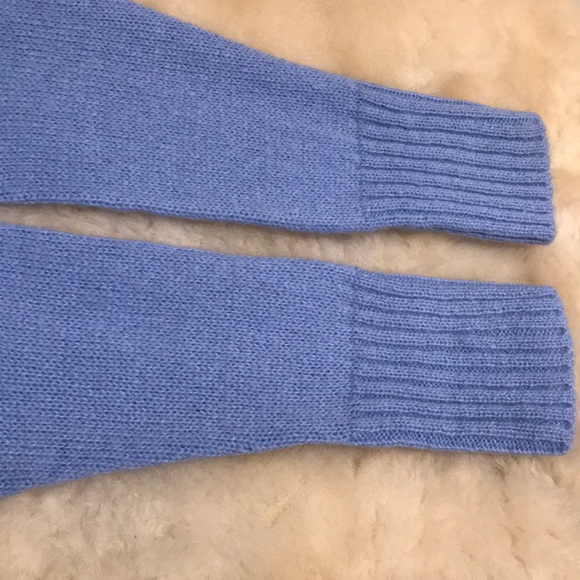 SALE.  Bar III  Ribbed V-Neck Pullover Sweater. L - Picture 6 of 6